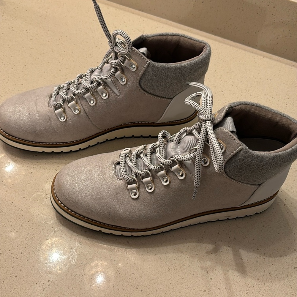 Women’s ankle boots